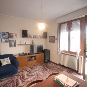 VENDESI CASA INDIPENDENTE CON CORTILE - Foto 6