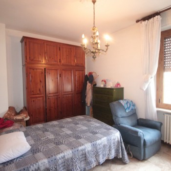 VENDESI CASA INDIPENDENTE CON CORTILE - Foto 12