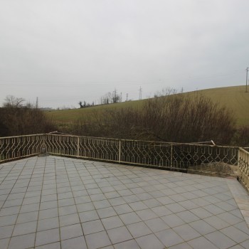 VENDESI CASA INDIPENDENTE CON CORTILE - Foto 17