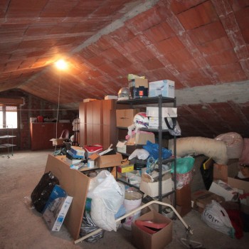 VENDESI CASA INDIPENDENTE CON CORTILE - Foto 18