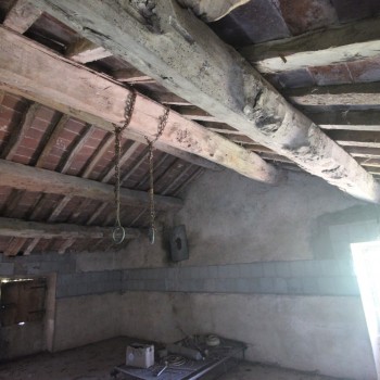 VENDESI CASCINALE DA RISTRUTTURARE - Foto 12