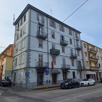 VENDESI APPARTAMENTO ?sezione=vendita&from_network=S&from_network=S&id_immobile=df7ea97faad2b9ab5e3c419d2cf46a0a